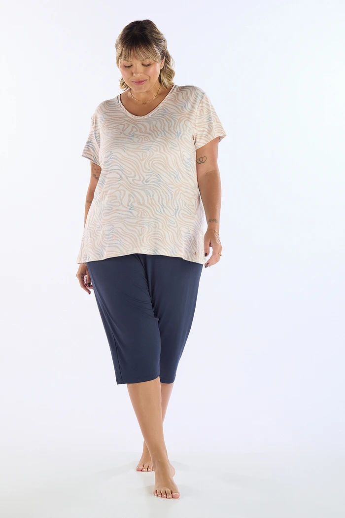 PIJAMA MEIA MANGA EM VISCOLYCRA ROTATIVA COM CAPRI EM VISCOLYCRA FEMININO