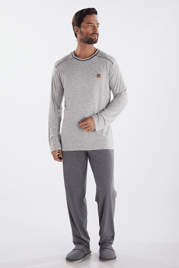 PIJAMA MANGA LONGA EM MALHA JET COM CALCA EM MEIA MALHA MASCULINO 