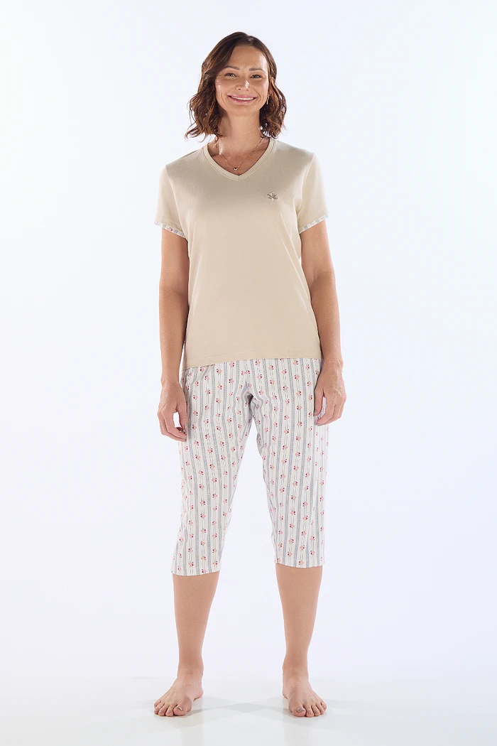 PIJAMA MEIA MANGA EM MEIA MALHA COM CAPRI EM MALHA ROTATIVA FEMININO 