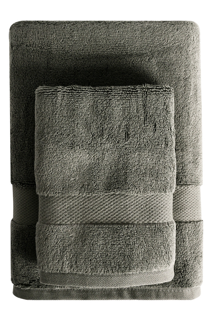 Toalha Banho 500g Super Soft Zero Twist Chumbo 70Cm X 1,40M