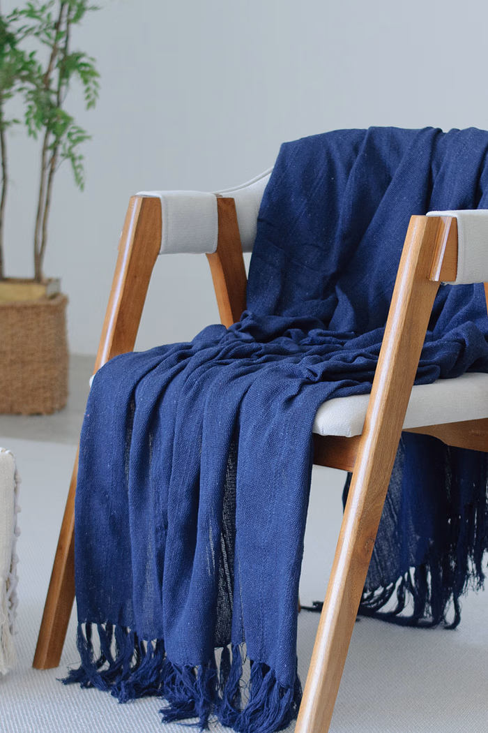 Manta De Sofá Artesanal Adele 150x200 Azul Mirtilo