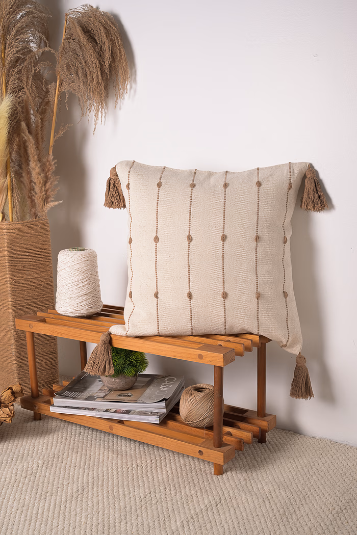 Capa de Almofada Jamal Bege com Pompom