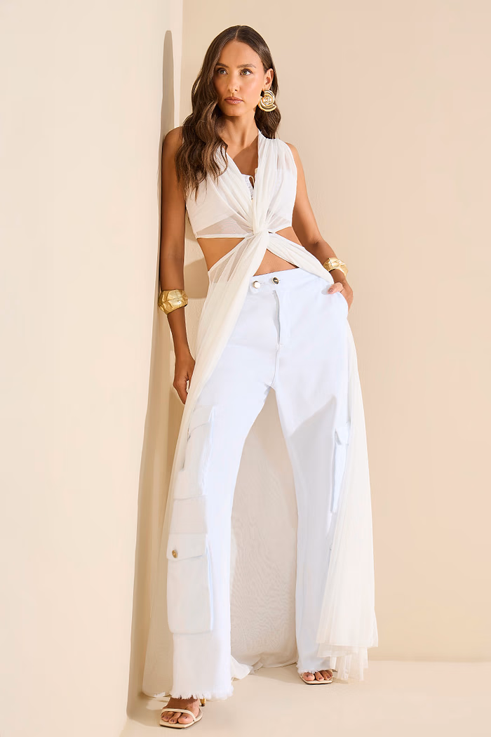 CALÇA SARJA ALVEJADO DETALHE BOLSOS