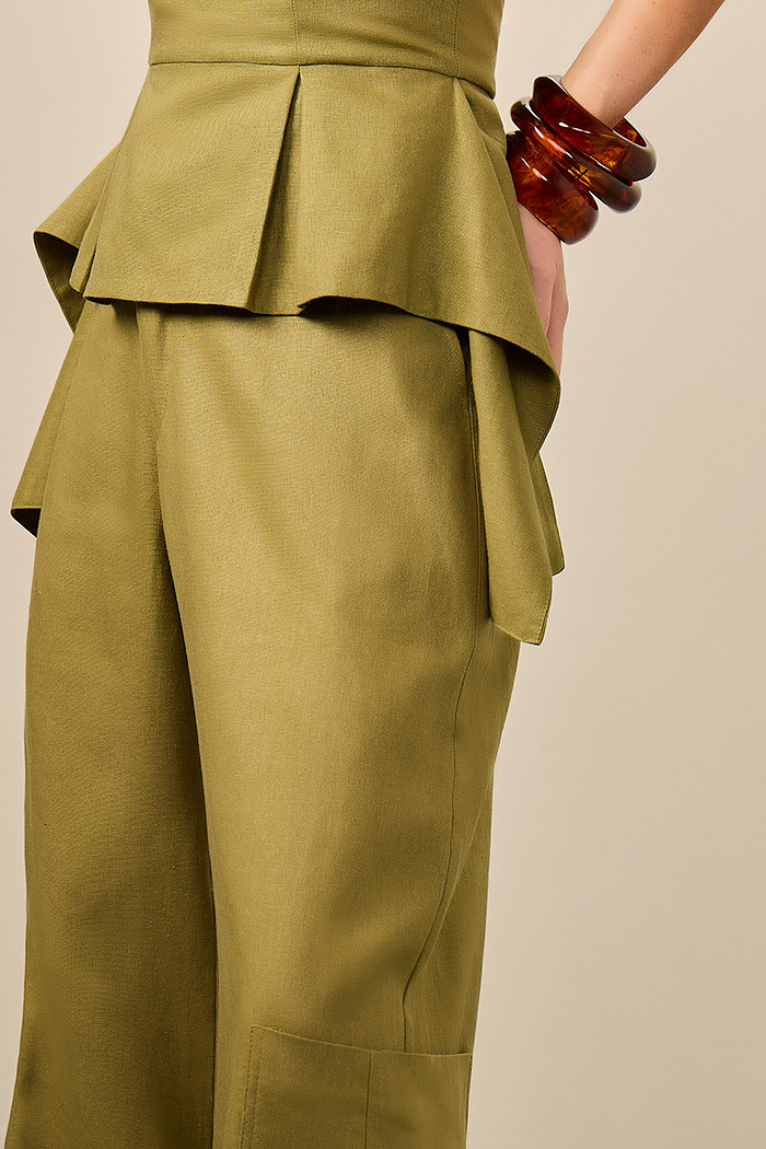 CALÇA LINHO COM BOLSOS DETALHE