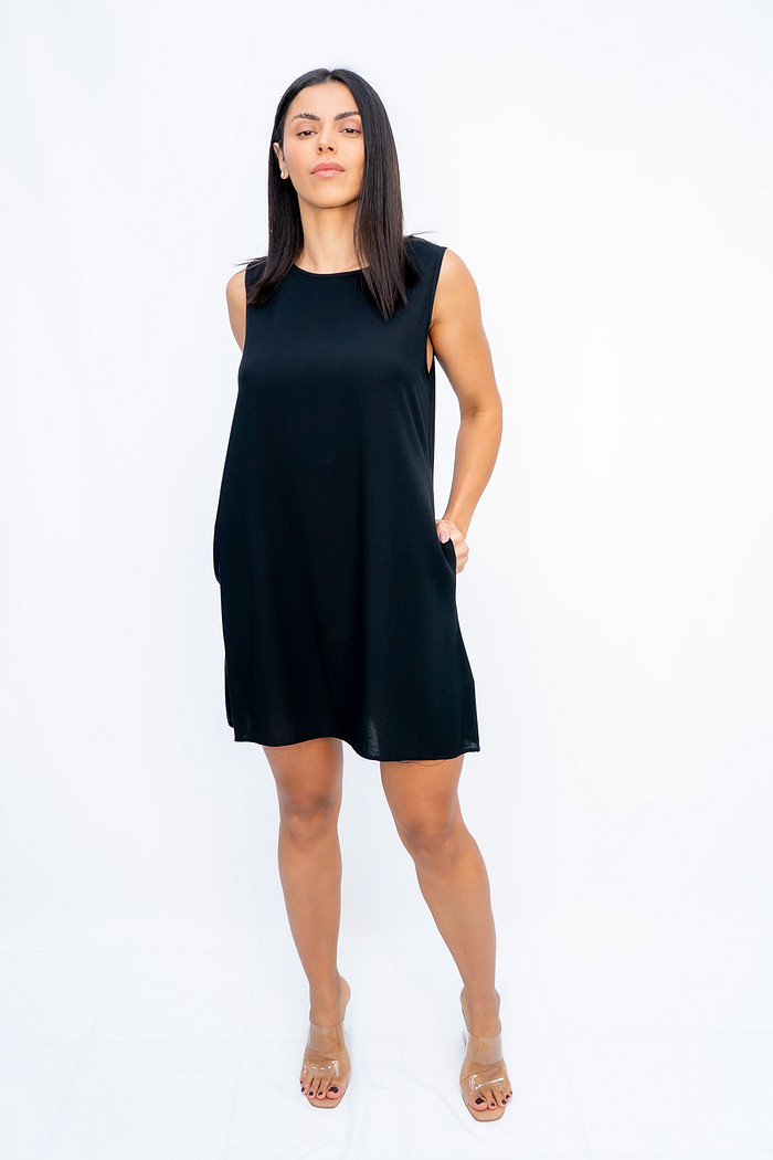 Vestido Curto Vaze com Bolso Preto