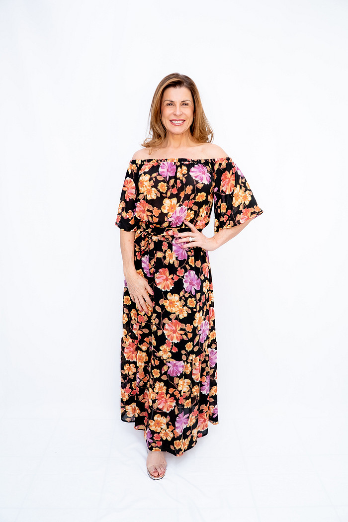 Vestido Longo Floral Manga Cigana Preto