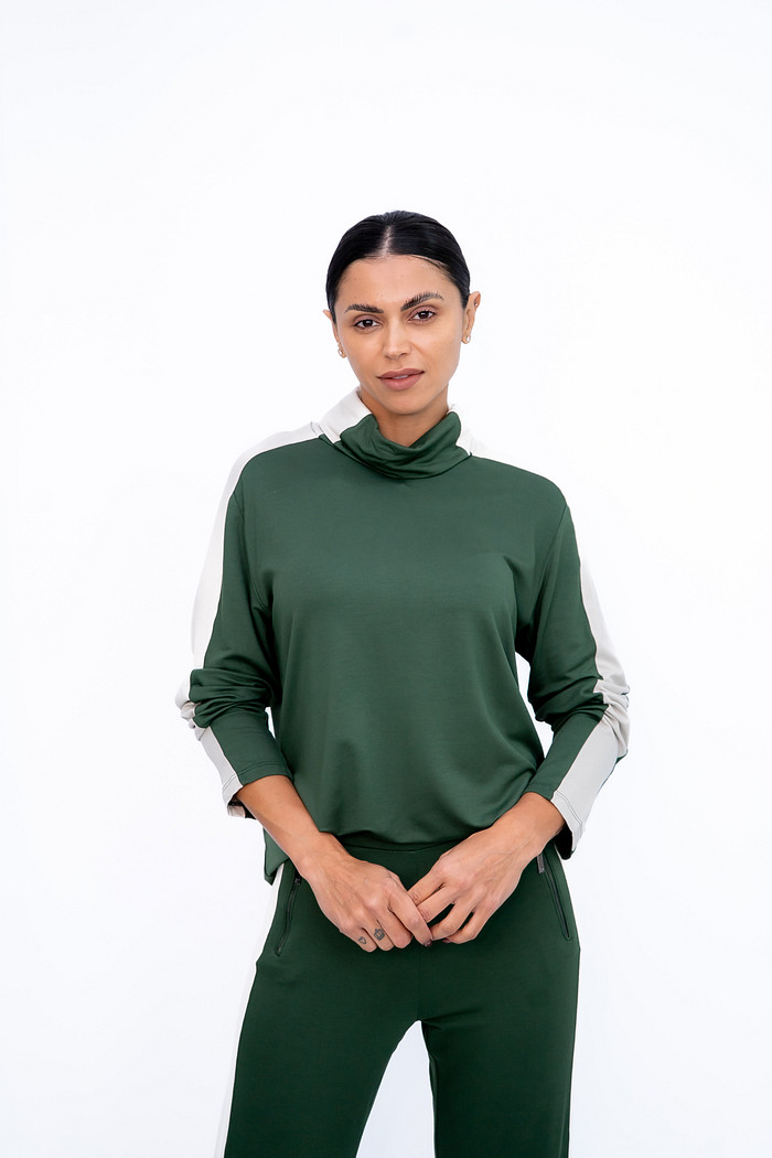 Blusa Manga Longa Gola Alta Verde Ramo Selvagem