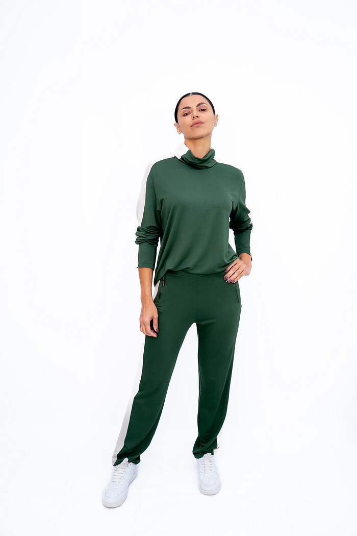 Calça Malha com Ziper No Bolso Verde Ramo Selvagem