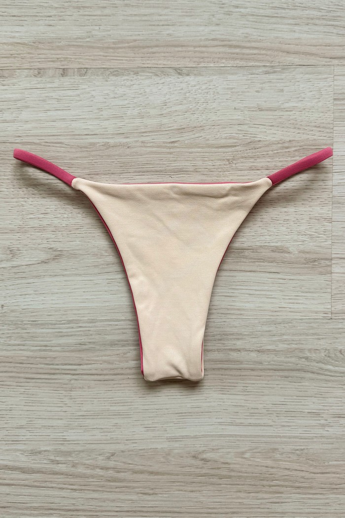 CALCINHA DE BIQUÍNI DUPLA FACE KIM OFF+BALLET