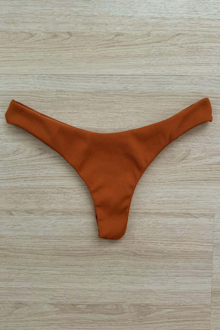 CALCINHA ASA DELTA CANEL LICOR