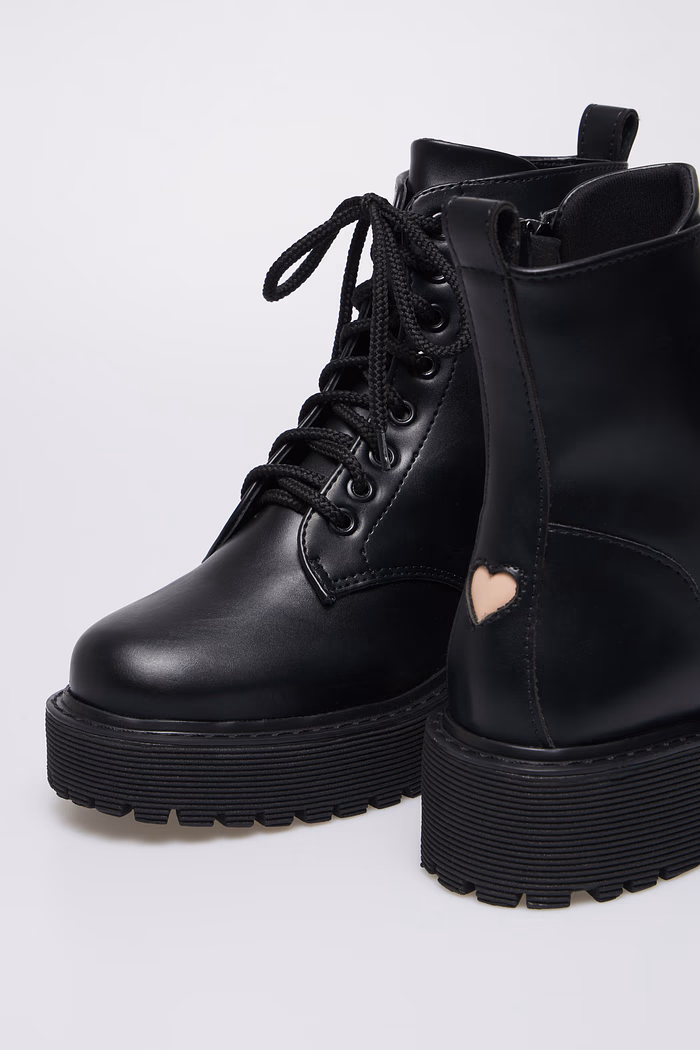 Bota Love Preto