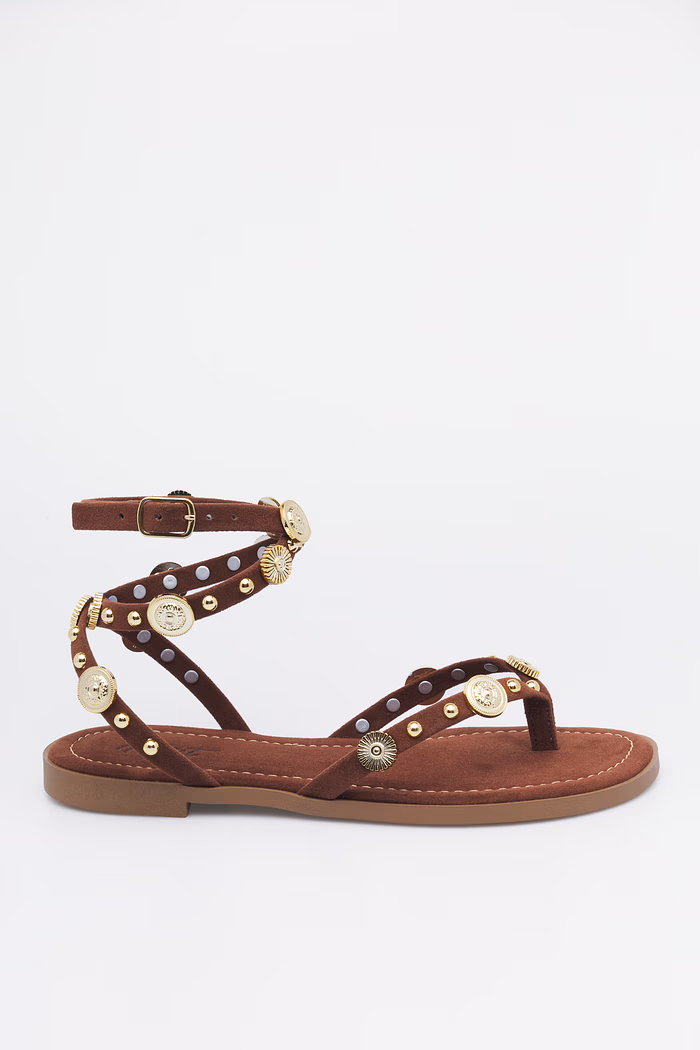 Sandália Luna Marrom MIST – rasteira feminina com tiras finas e medalhas douradas