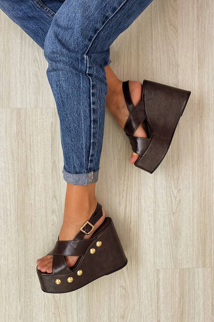 Sandália Vicky Marrom