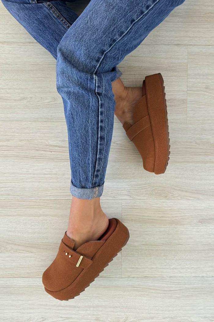 Mule Miriam Caramelo