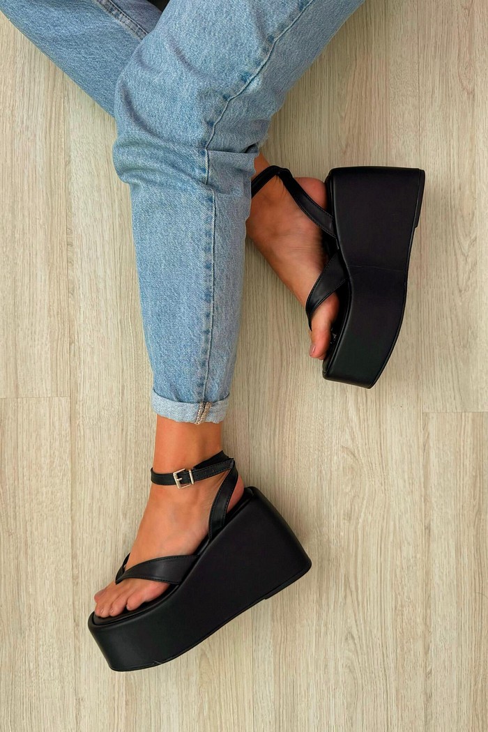 Sandália Lola Preto