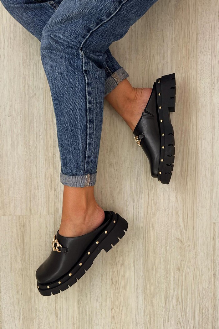 Mule Bárbara Preto