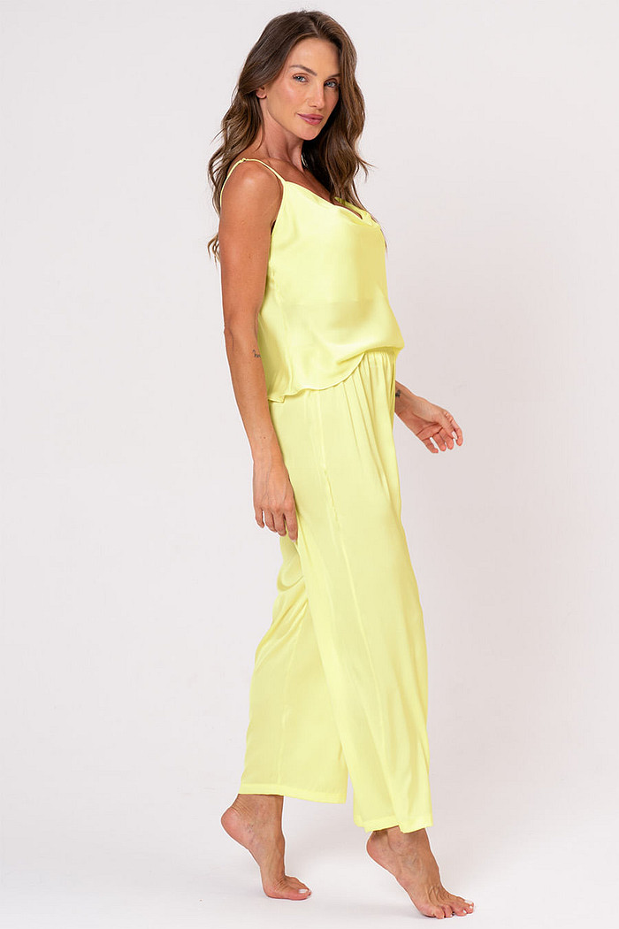 PIJAMA PANTACOURT FEMININO - CLÁSSICOS ACETINADOS LIMA LIGHT