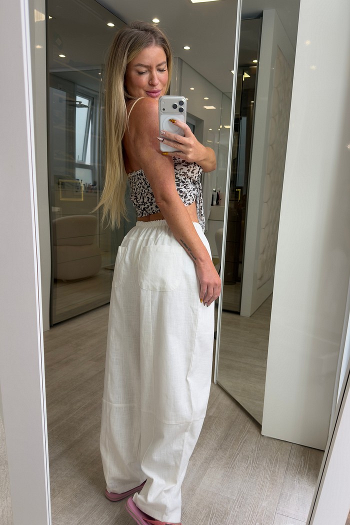 Blusa bata tomara que caia em tule estampa de onça Mavi