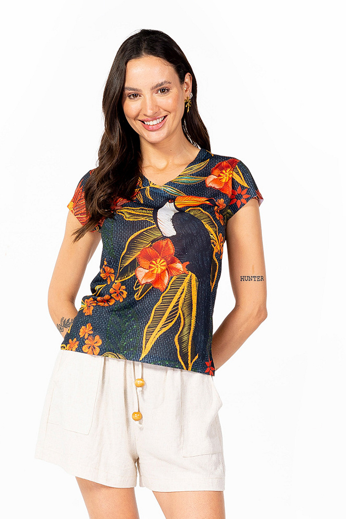 Baby Look Florata Tucano e Folhas