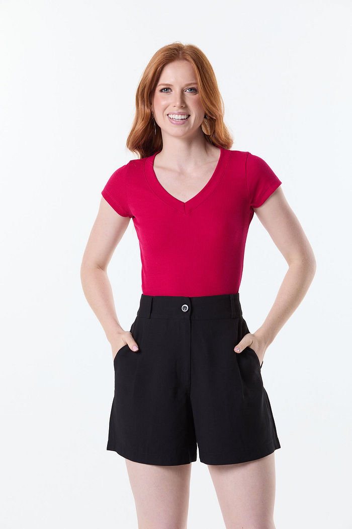 BLUSA SLIM DECOTE V CANELADA