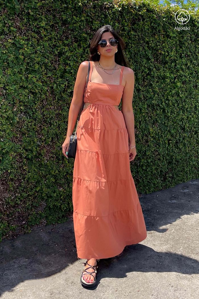 Vestido Longo Alcas Camadas Recorte Lateral Tricoline Algodao Petra Terracota