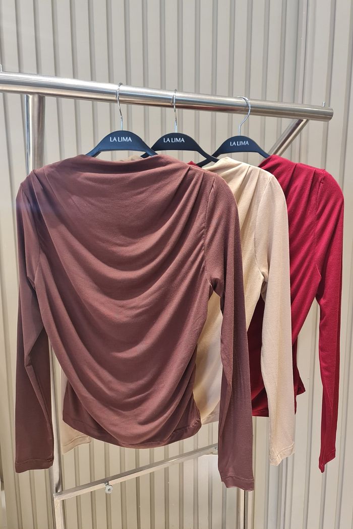 Blusa Gola Drapeada Manga Longa 3 Cores