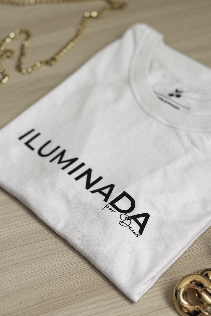 Tshirt Premium - Iluminada - Branca