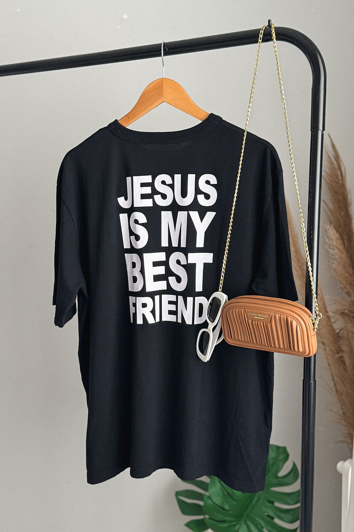 T-shirt Oversized - Jesus Is My Best Friend - Preta