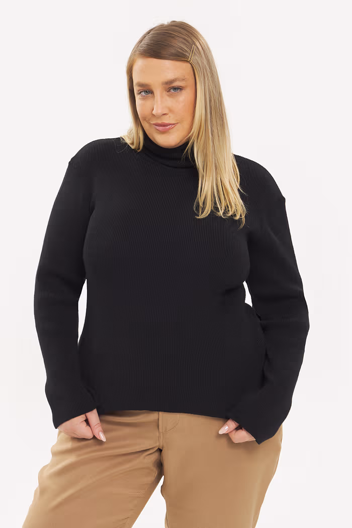 Blusa Gola Alta Monalisa Preto