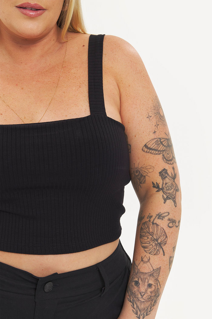 Top Canelado Magda Preto