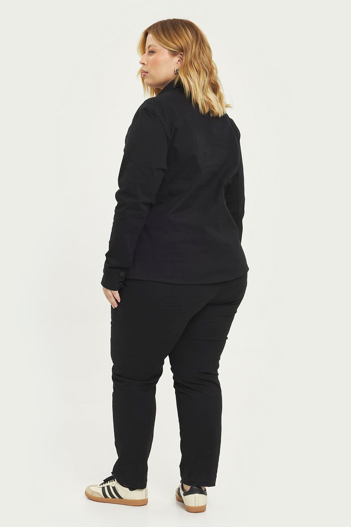 Calça Mom Sarja Trento Preto