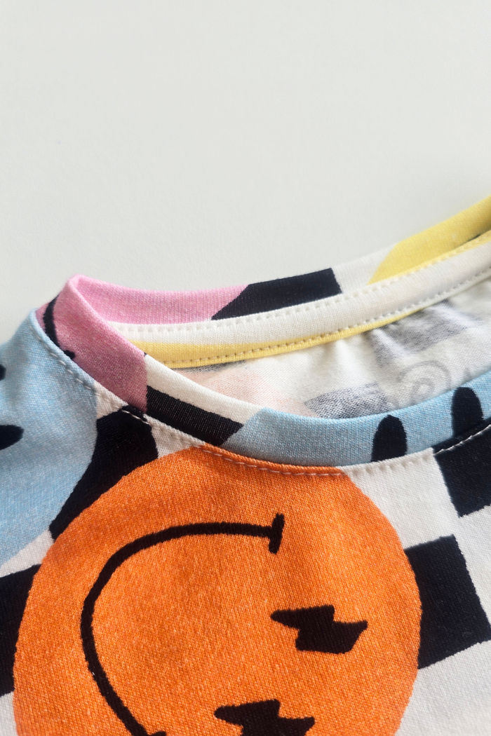 CAMISETA UNISSEX CARINHAS