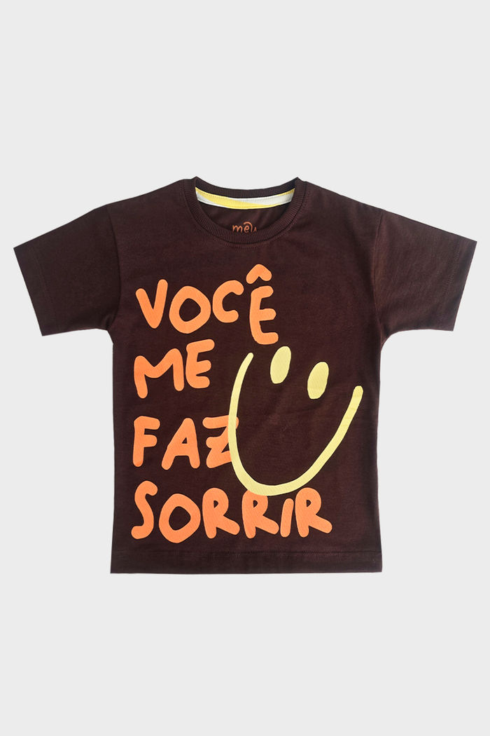 CAMISETA UNISSEX MARROM VOCÊ ME FAZ SORRIR