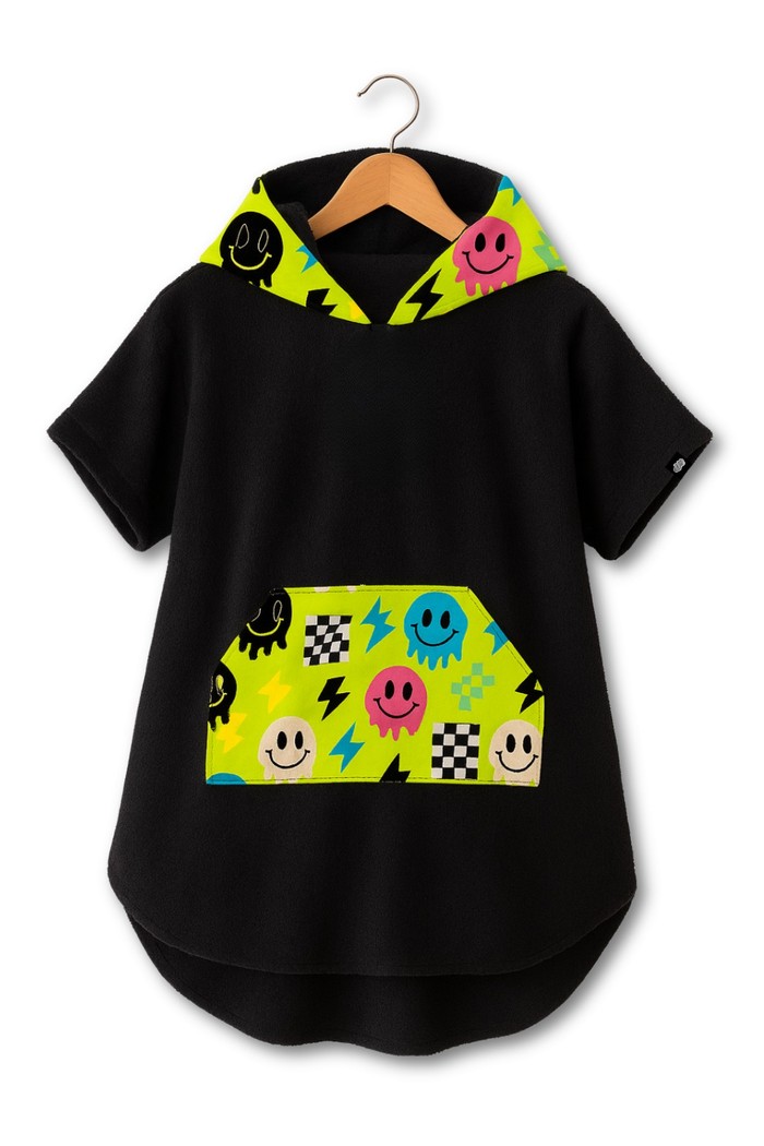Roupão Poncho Infantil Com Capuz 100% Algodão Atoalhado Super Secagem Proteção UV50+ Preto com Verde Smiles