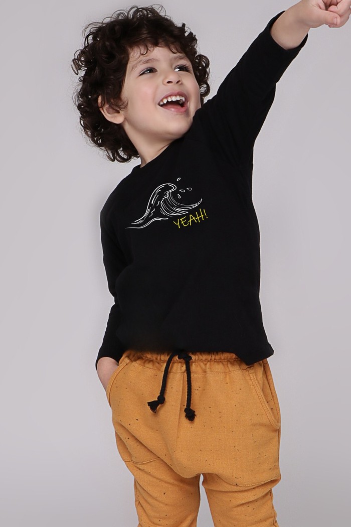 Camiseta Infantil Manga Longa Algodão Toque Macio Preta Onda Yeah