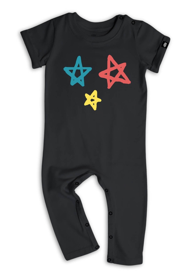 Macacão Bebê Longo Manga Curta Preto Estrelinha