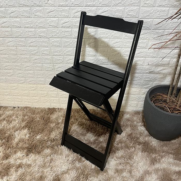 Banqueta Dobrável de Madeira Luiz