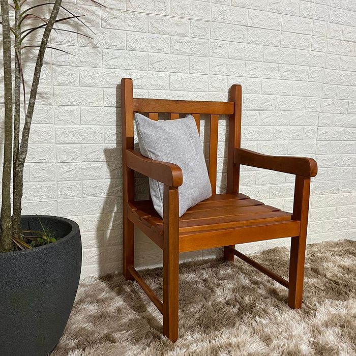 Banco de Jardim Namoradeira de Madeira 1 lugar Com Verniz