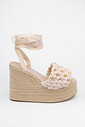 Sandália Serena Off-White — Macramê e Plataforma