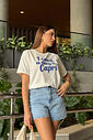 T-SHIRT ESTONADA DAY IN CAPRI ESTAMPA AZUL OFF WHITE